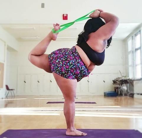 天生尤物的女人,一般都有这4个特点,妩媚又明艳大方