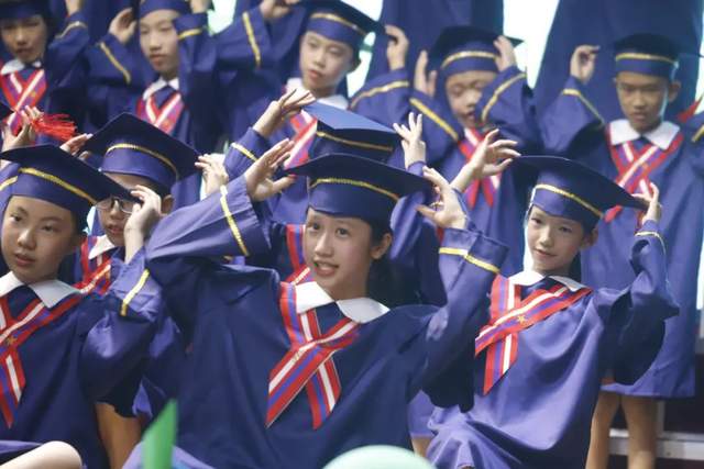 佛山市元甲学校2023届学生毕业典礼隆重举行