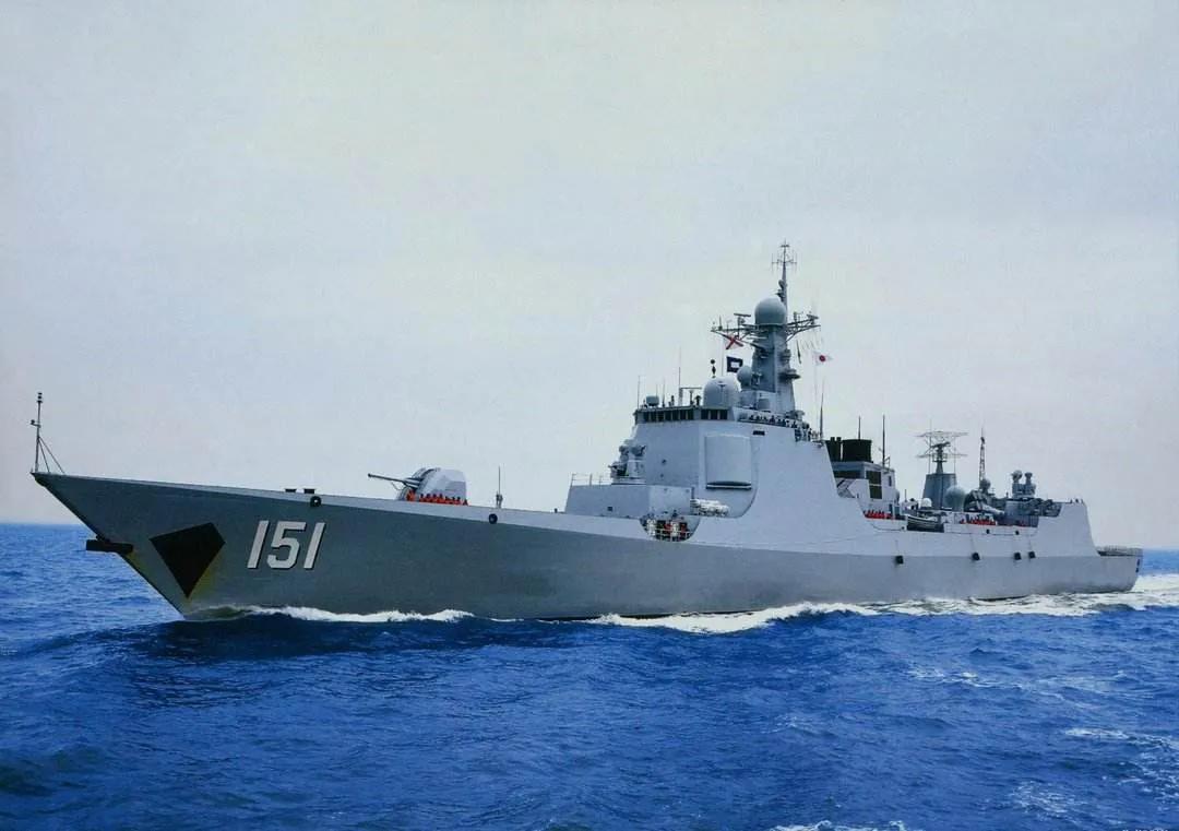 中国多艘军舰强行驶入美日舰队!美日战舰丝毫不敢拦截驱离?