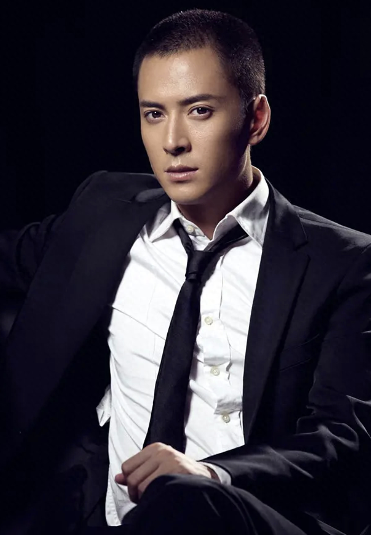 演员韩栋:工人逆袭成演员,清流长相无绯闻!