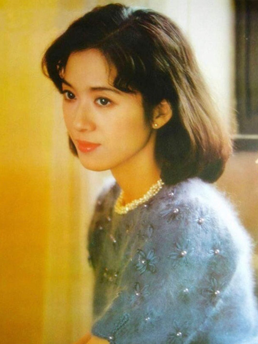 看了龚雪年轻时的照片,才发现:80年代的中国美女,到底有多惊艳