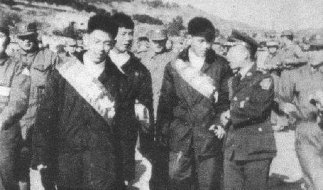 1966年吴氏三兄弟枪杀7名战友叛逃台湾,周总理:去台途中打下来