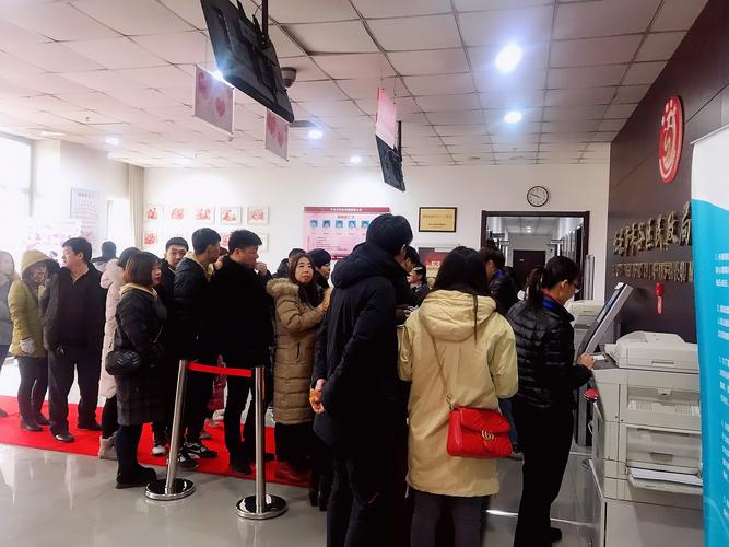 高考完民政局排队离婚,为什么会出现这样的现象?原因揭晓