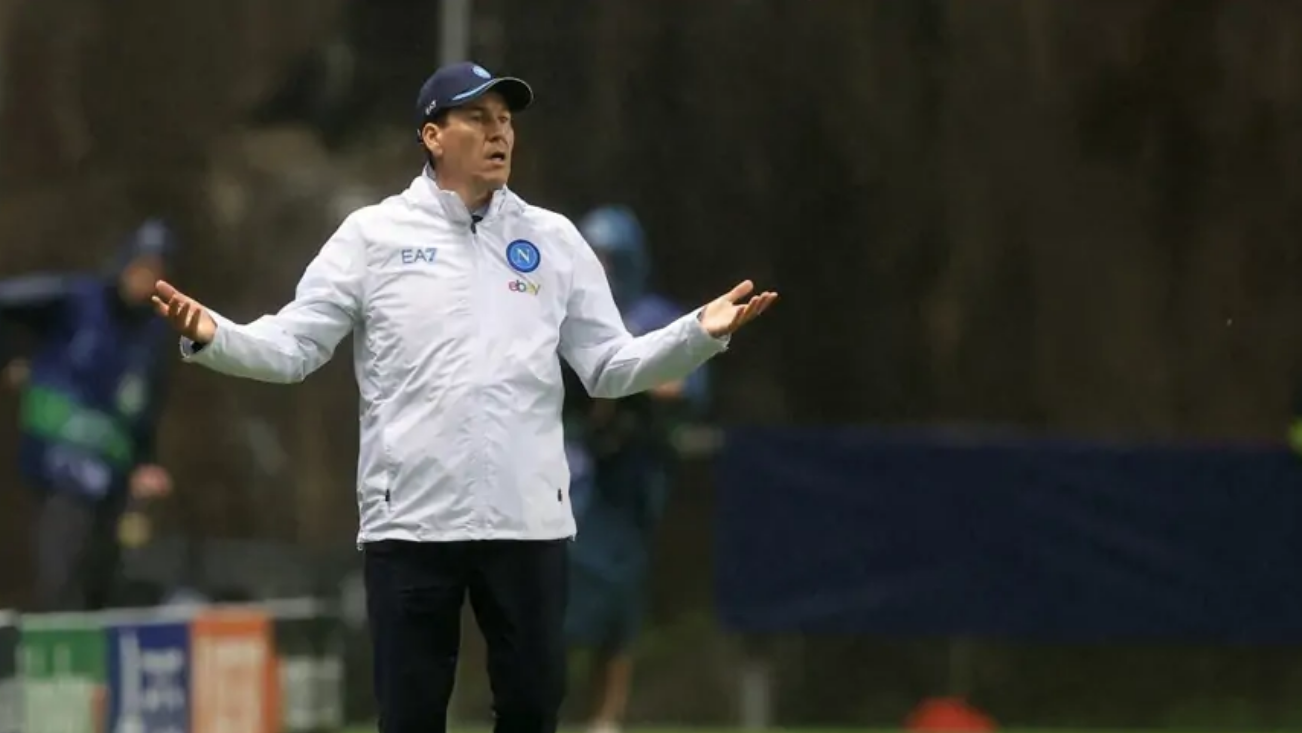 那不勒斯主帅10月底前,面临解雇风险,孔蒂等教练是潜在继任者