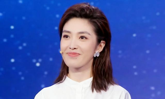 主持人大赛:张靓婧拿第一,许吉如惨遭淘汰,腾讯美女主播成黑马