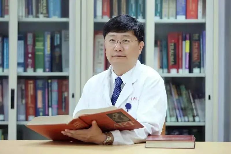 市级专家在金山--心内科 陆志刚