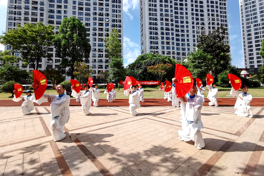 泰州市姜堰区罗塘街道举办书香中秋趣味运动会