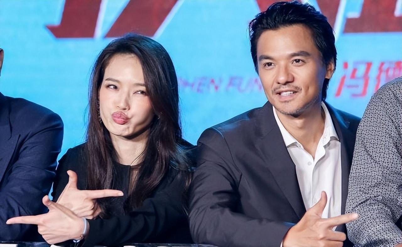 舒淇避谈生育 冯德伦背景扶持