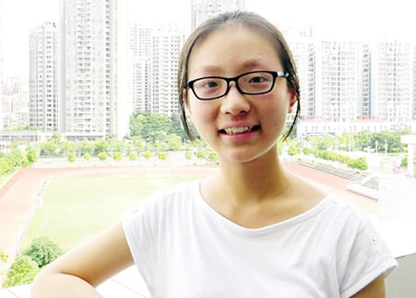 "最任性高考状元"韩思雨:不熬夜不刷题,高考681分上清华