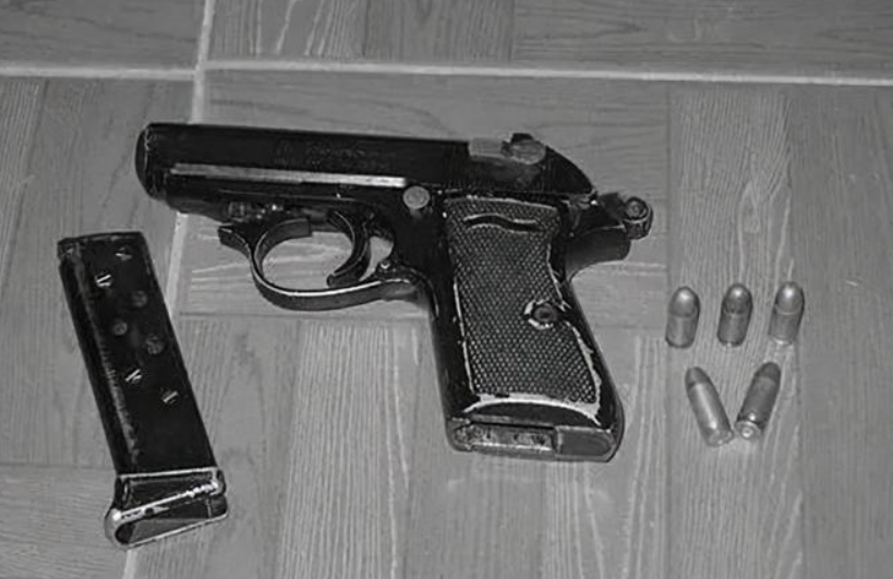 纪实:达州第一枪案:恶徒当街枪杀情敌,一人与武警火拼终丧命