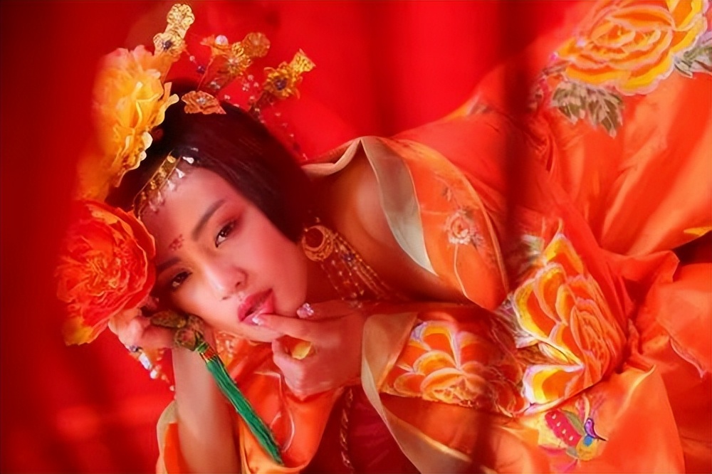 冯小怜:"无愁天子"高纬的一生所爱,极度荒唐的乱世恋情