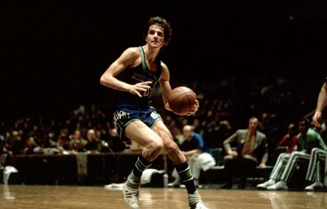 仙风道骨飞越星河:手枪皮特·马拉维奇华丽而短暂的一生