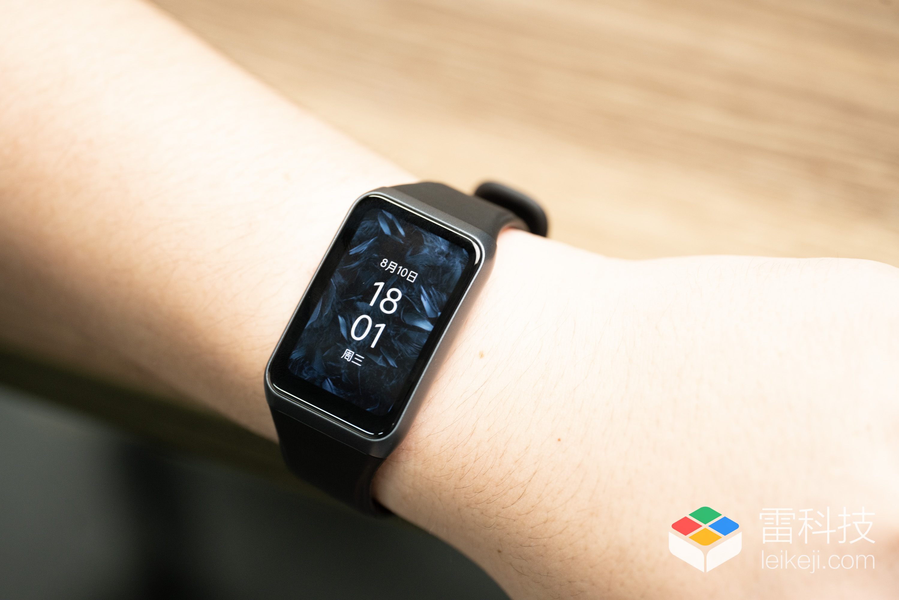 oppo手环2图赏:手环身材,手表实力