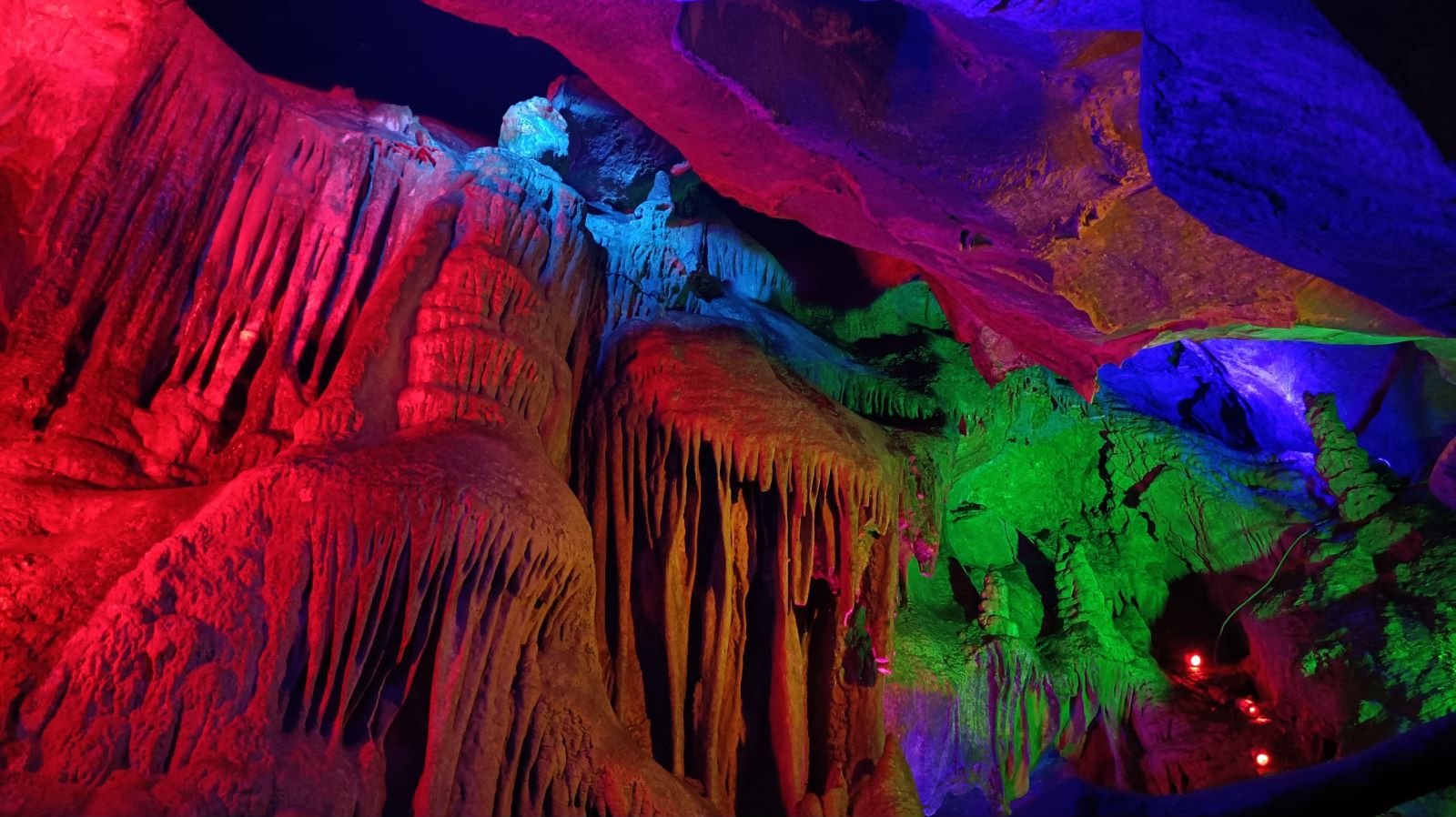 房县野人洞,避暑探秘休闲,夏日好去处