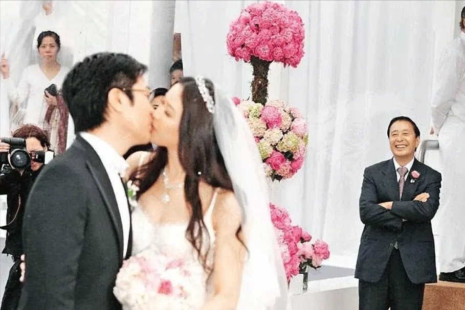 千亿儿媳徐子淇生一个儿子公公奖励10亿年仅30身价超千亿