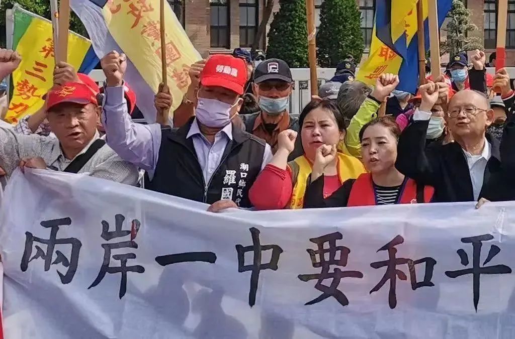美台勾连变本加厉,美称要让台湾"全副武装",这是在逼大陆动手