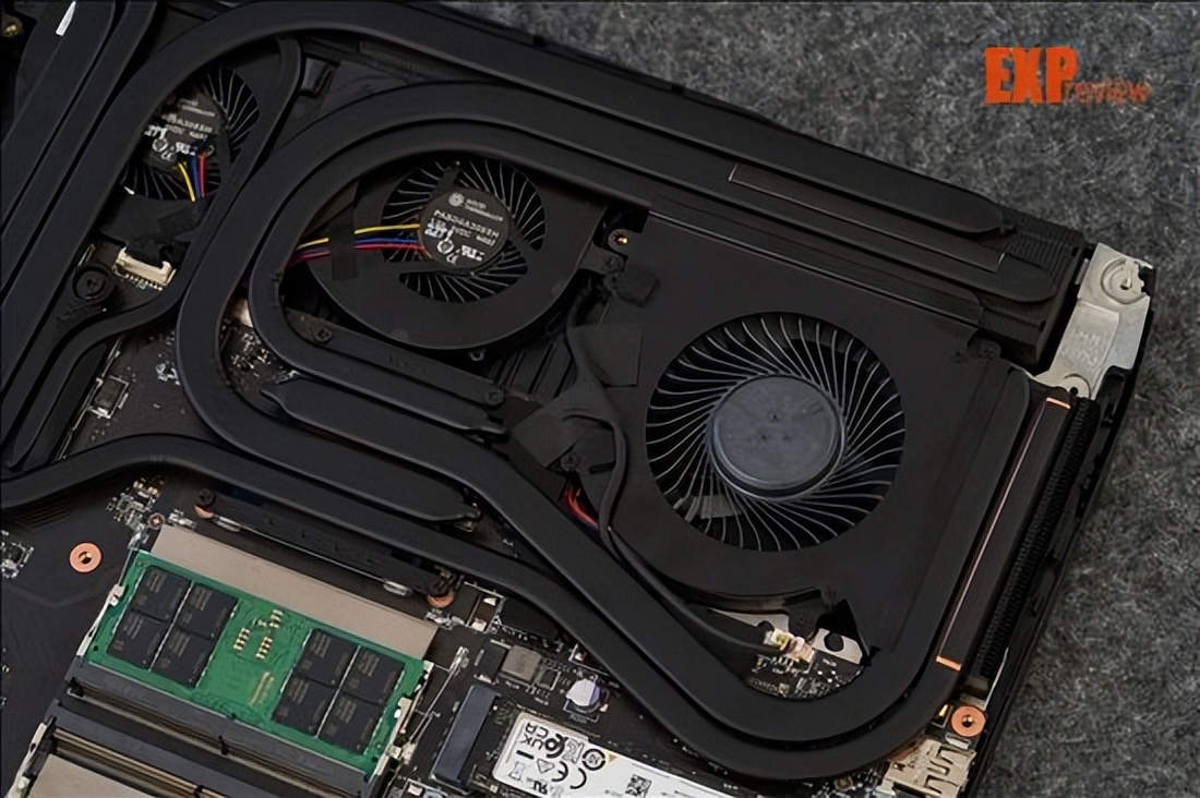 微星泰坦gt77 hx评测:全装满配的银河战舰