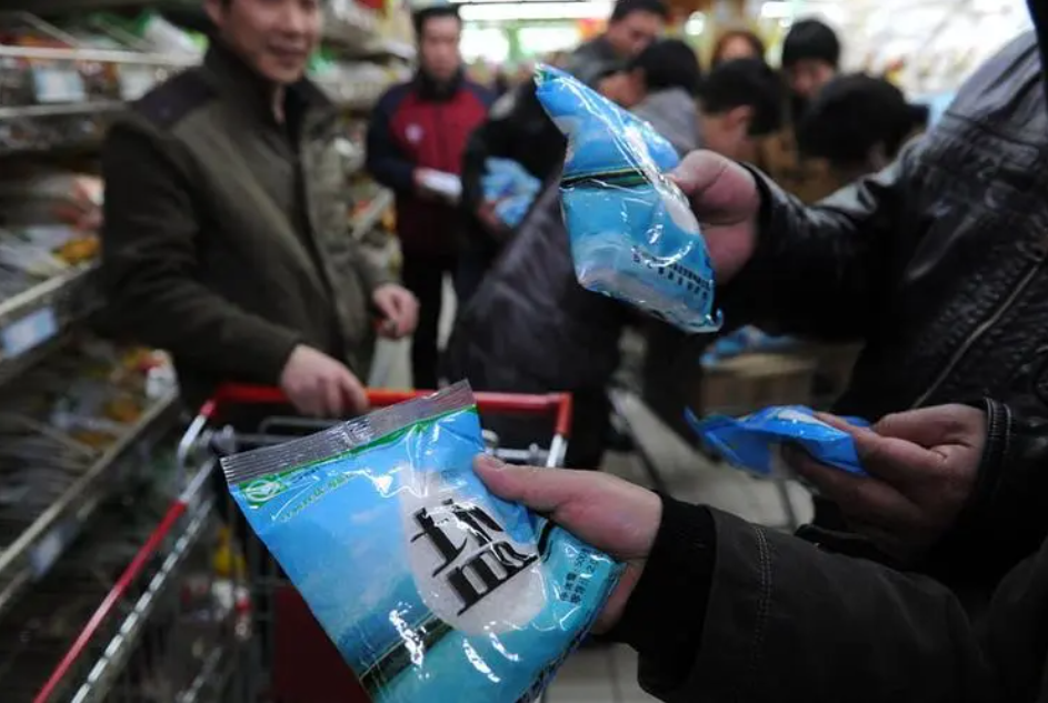 河南小麥遭遇爛場雨,一袋麵粉漲價15元,糧食危機真的來了?