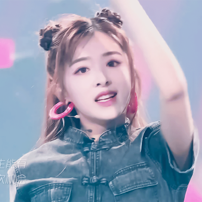 张含韵黑红史:15岁爆红被黑,刘德华认她为干女儿,胖妞也有春天