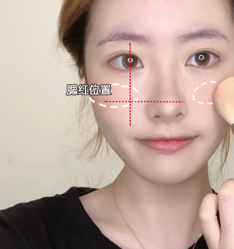 被直男奉为白月光的存在,"校花脸"到底特别在哪里?