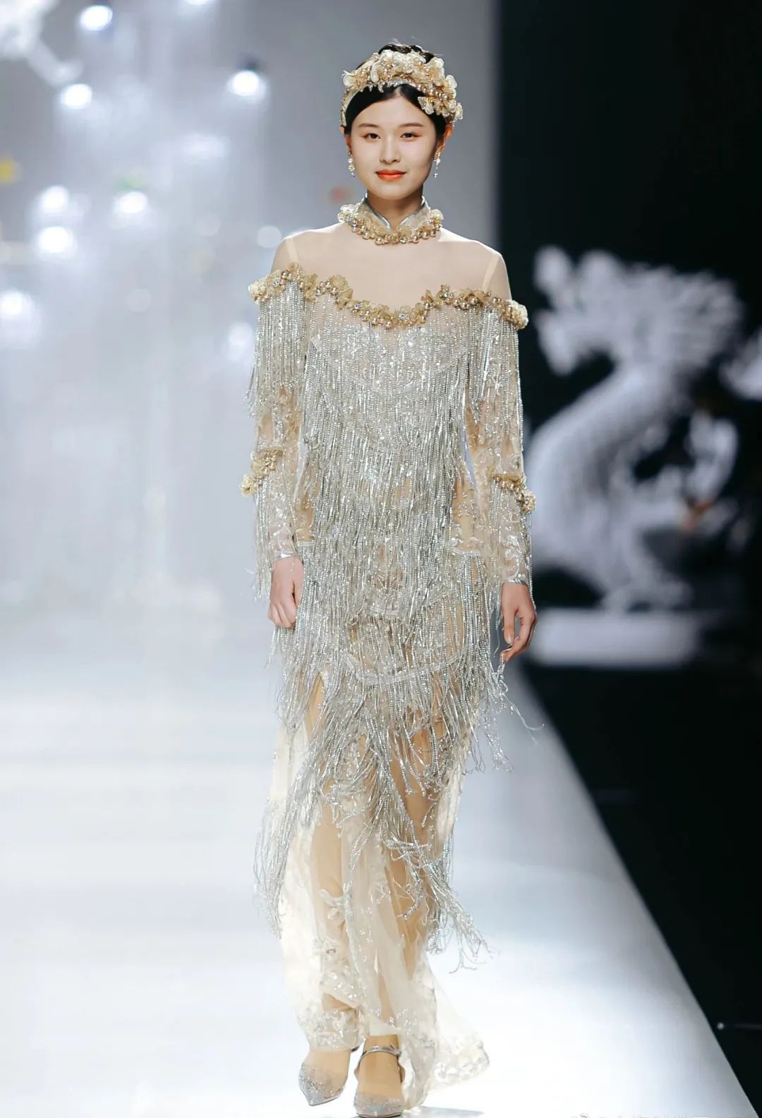 高级的婚纱礼服|看这7种高定中式元素