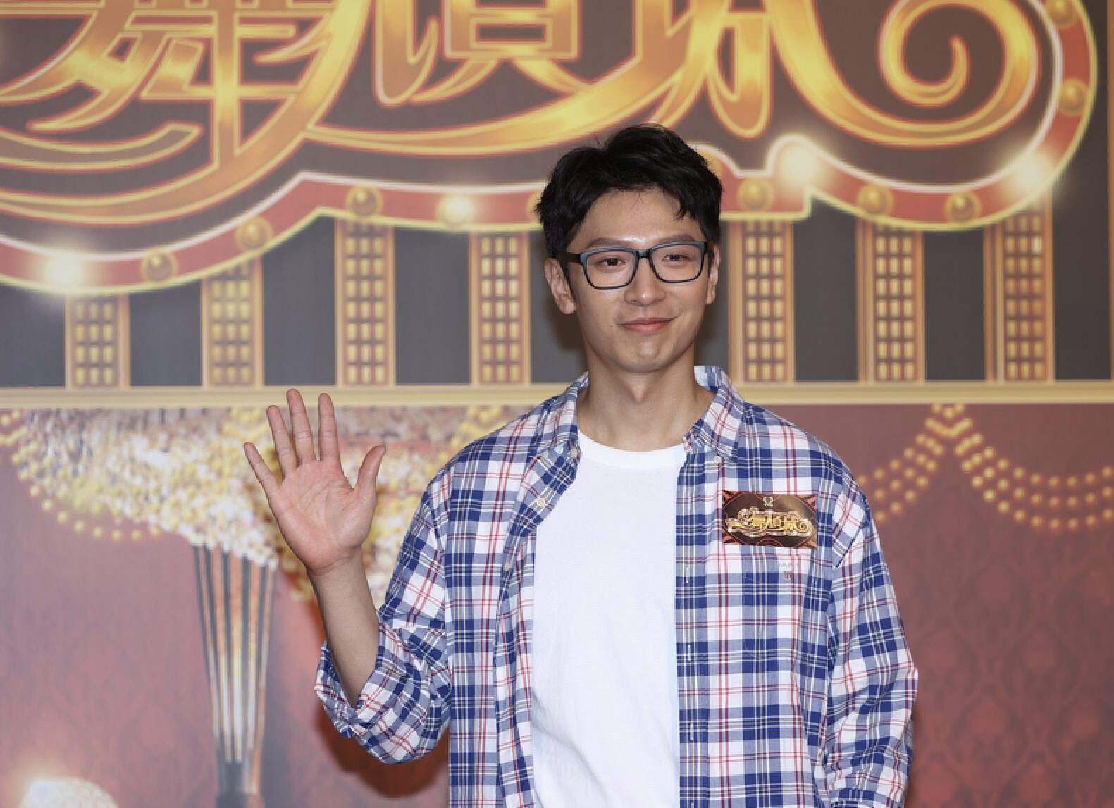 知名港星高钧贤新剧演大学生!39岁自认有信心,称保养的很好