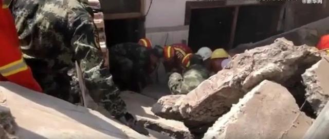 热点|山西一饭店坍塌,父亲护住孩子双双遇难,消防员忍痛将他们分开