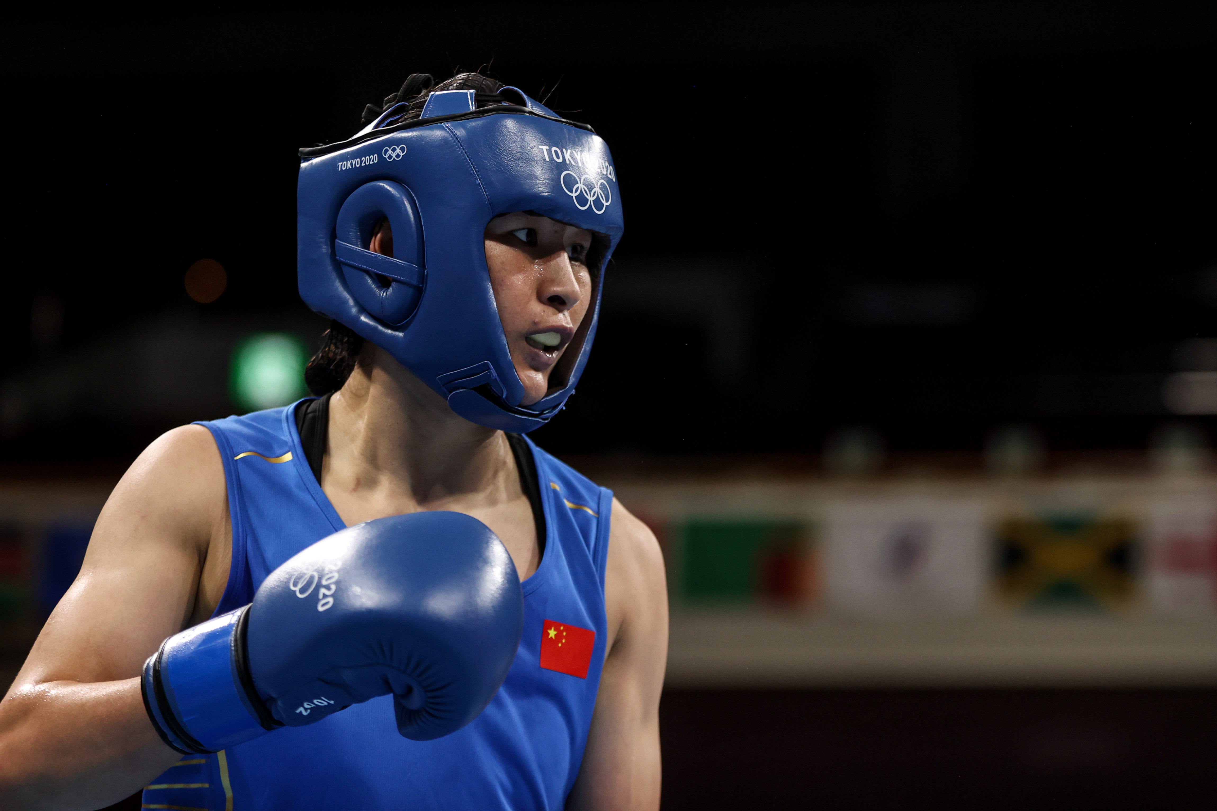 拳击——女子69-75公斤级:李倩晋级四强