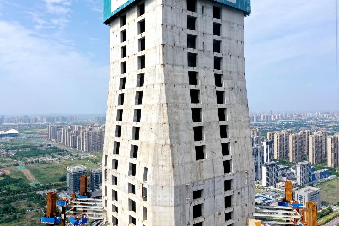 498米西安中国国际丝路中心大厦核心筒已建至60层