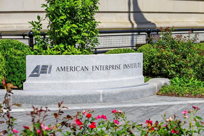 区域国别小论美国右翼文化心理以及政治意义