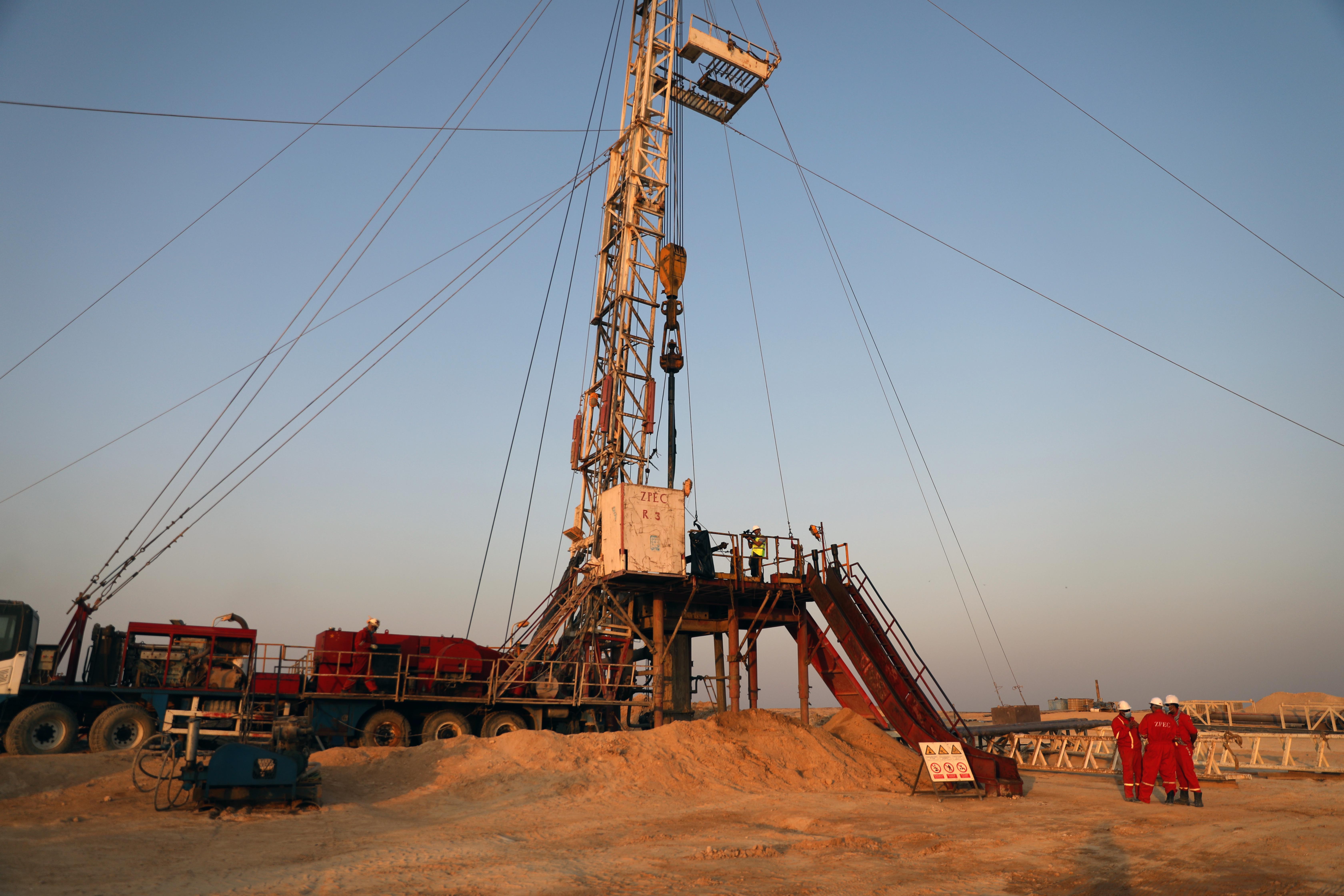 通讯:疫情之下钻探埃及最深沙漠水井