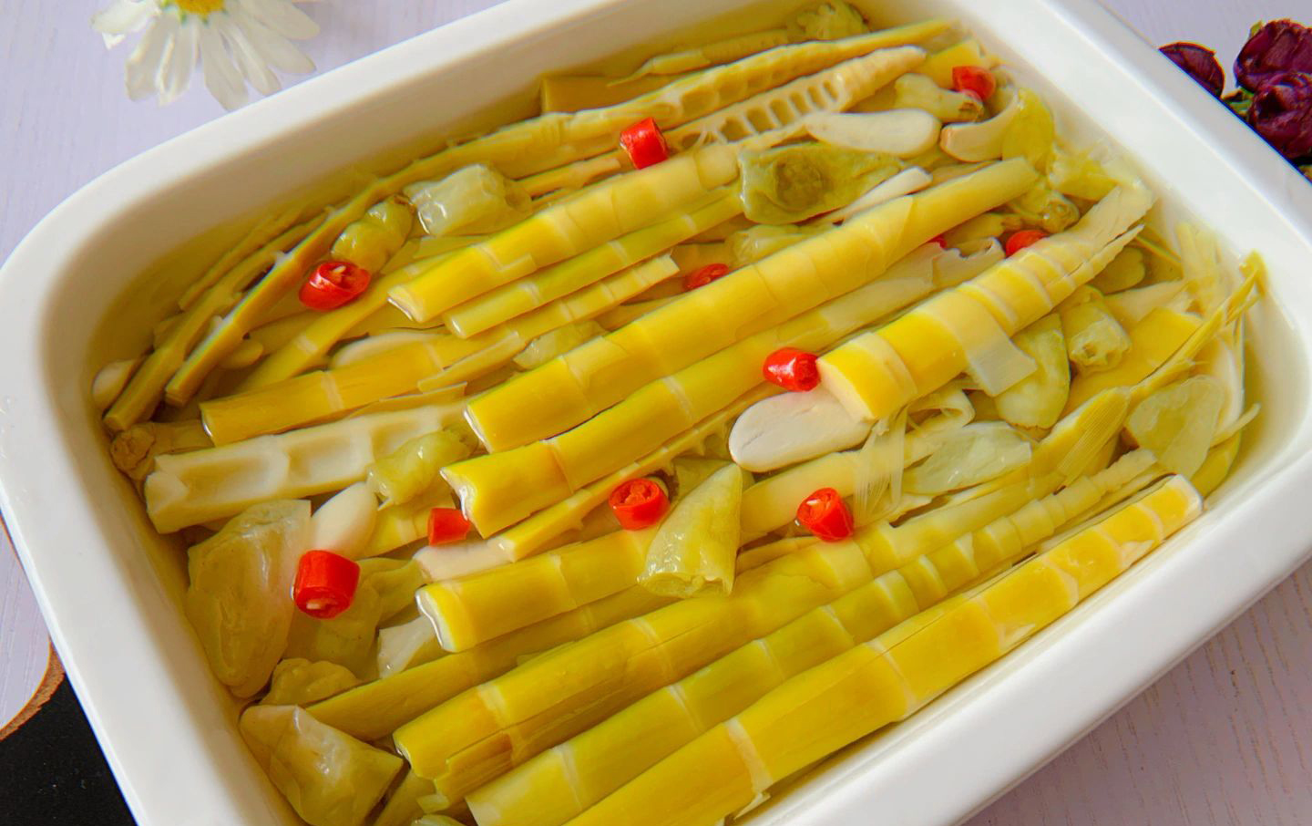 推荐5道必备小菜泡椒笋,酸辣爽口,开胃又下饭,做法简单易学