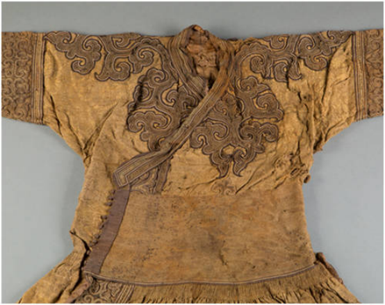 辽代,西夏,金代服饰纹样的比较,及其历史地位