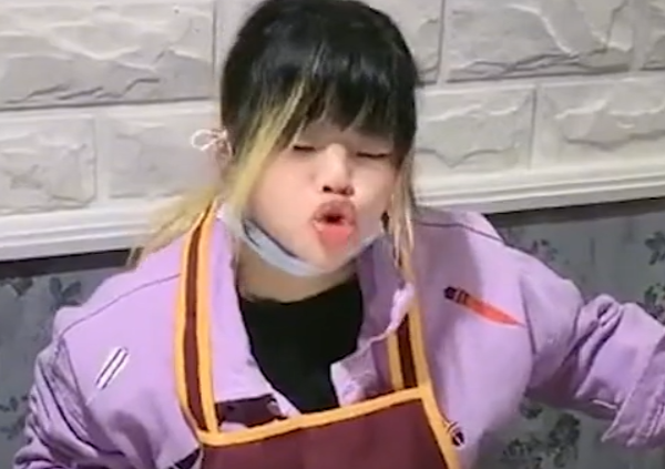 网红琼姐宣布结婚?从乞讨者变身大网红,她究竟是幸运还是可怜?