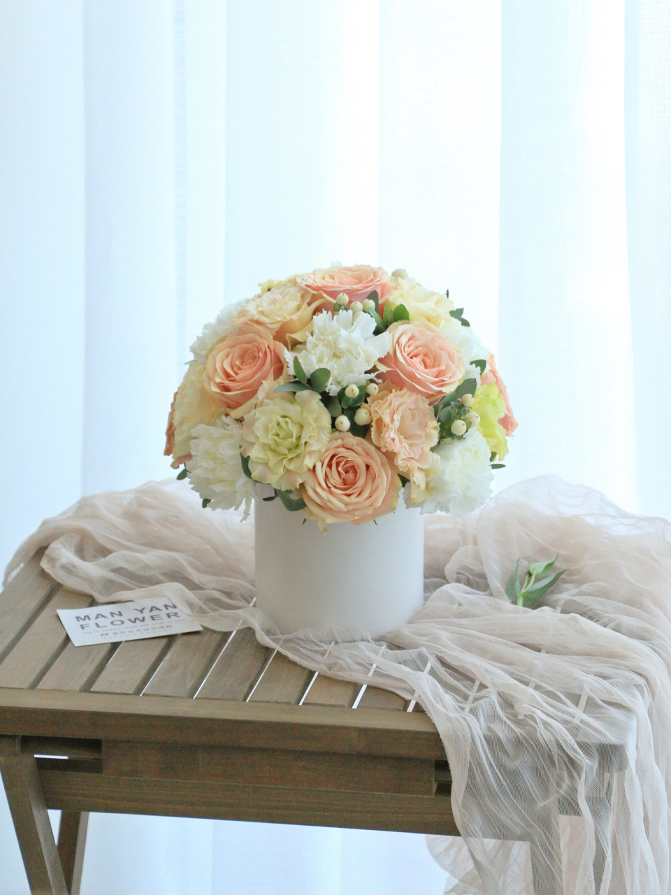 半球形桌花 家居插花 欧式半球形桌花及运用 球形插花是每个花艺师