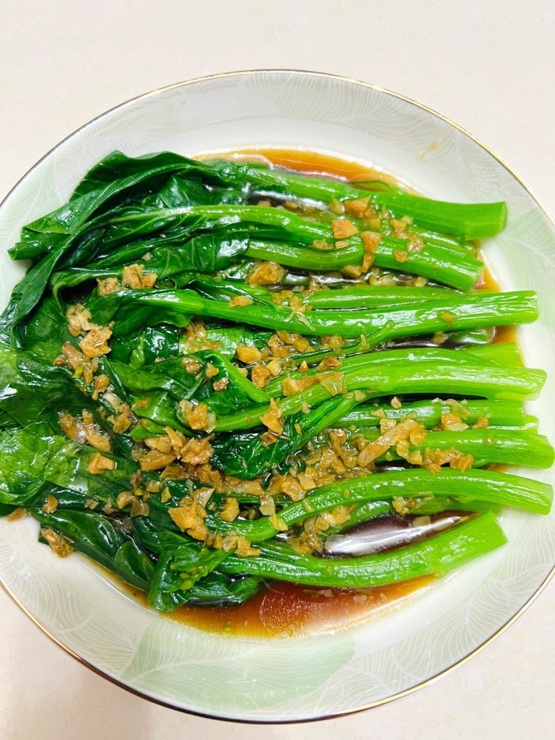 白灼菜心:鲜嫩爽脆,让你一吃就停不下来!