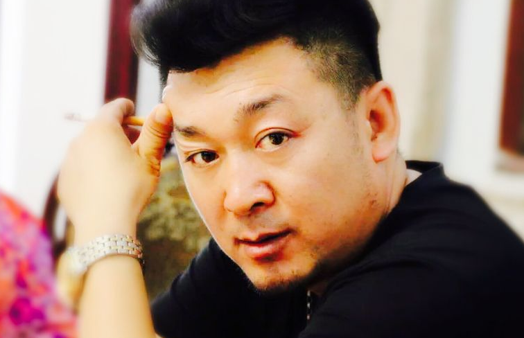 金桂斌不满足于当个"演员",他萌生了做喜剧导演的"想法"