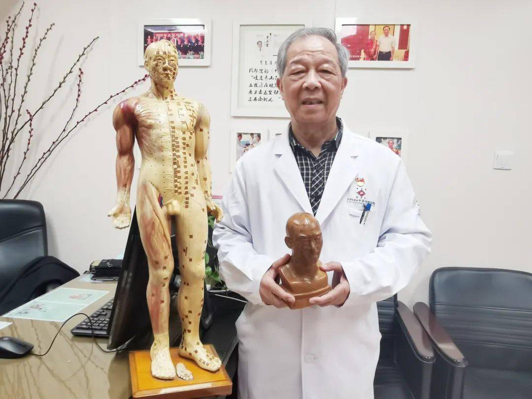 全国名中医黄鼎坚:首批"桂派中医大师",善用针灸破解疑难杂症