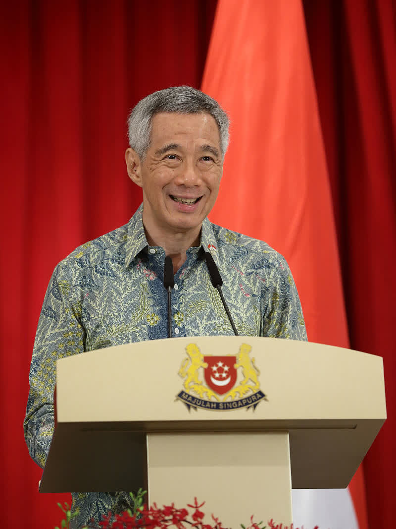 新加坡总理李显龙将权力移交给第四代领导团队