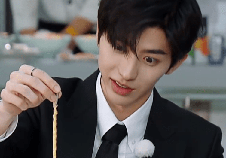 姚泽添对蔡徐坤的"爱"有多深,就被坑得有多惨