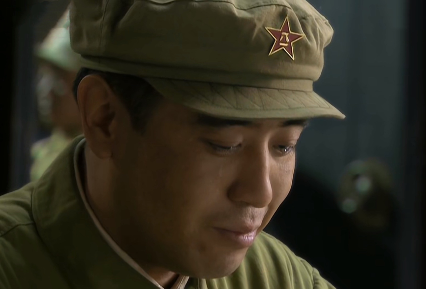 三看《历史的天空》,顿悟东方闻英为什么一定要死,背后另有深意