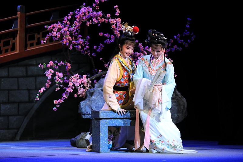 "wow""super pretty"!探秘越剧《红楼梦》,外国友人这样感叹