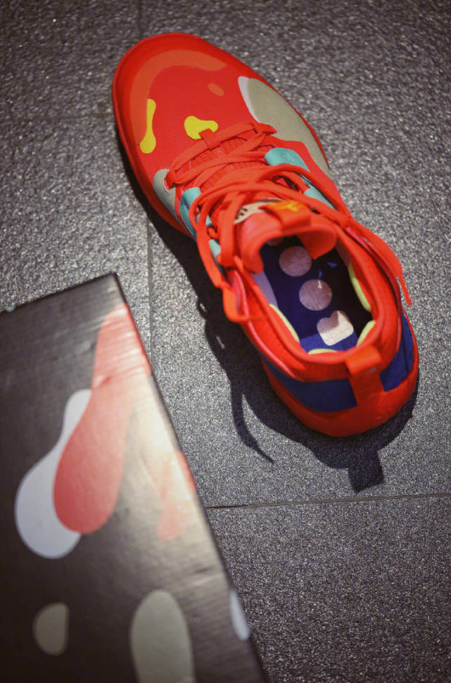 看了哈登5的细节图……童鞋?跑步鞋?篮球鞋?