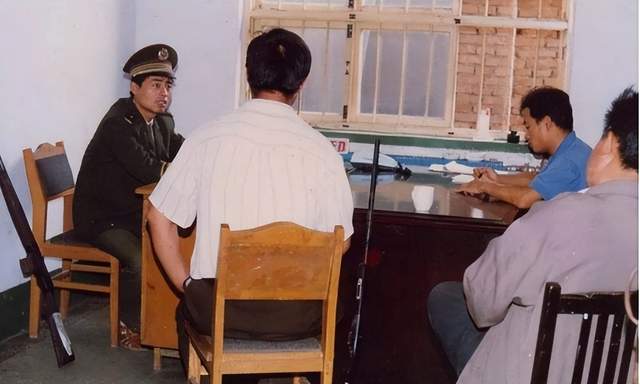 中国最早用枪的黑老大丁棍:人称"三爷",张宝林都不敢惹他