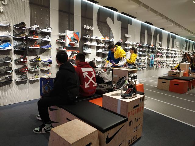 全球十大运动鞋品牌排名:中美3个,德国2个,意大利1个,日本1个