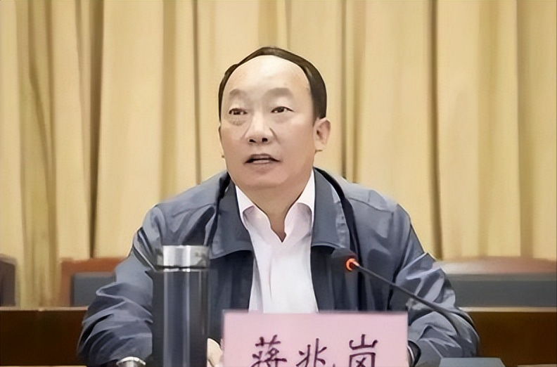 纪实:云南女色虎罗敏,曾是部队"最美军花",靠陪睡上位