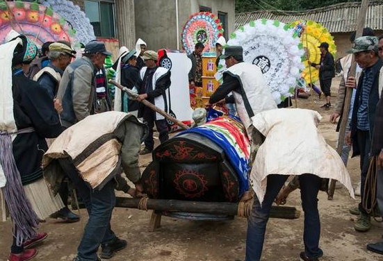 农村丧事4个不成文的规矩,你都知道吗?了解下,免得惹人不快