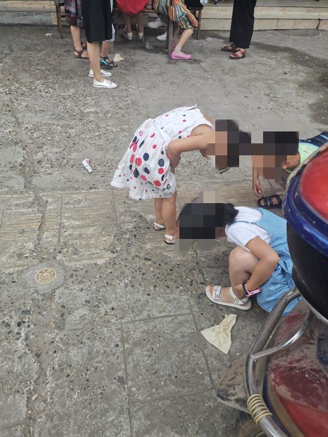 南充高坪五小附近有小女孩被电三轮撞伤,网友疑惑如何赔偿呢?