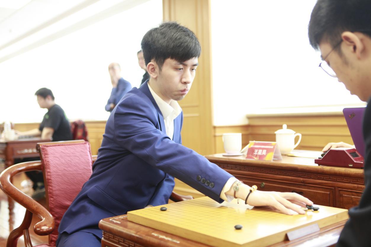 从申真谞手中夺冠,世界赛lg杯等淘汰朴廷桓卞相壹!王星昊,神!