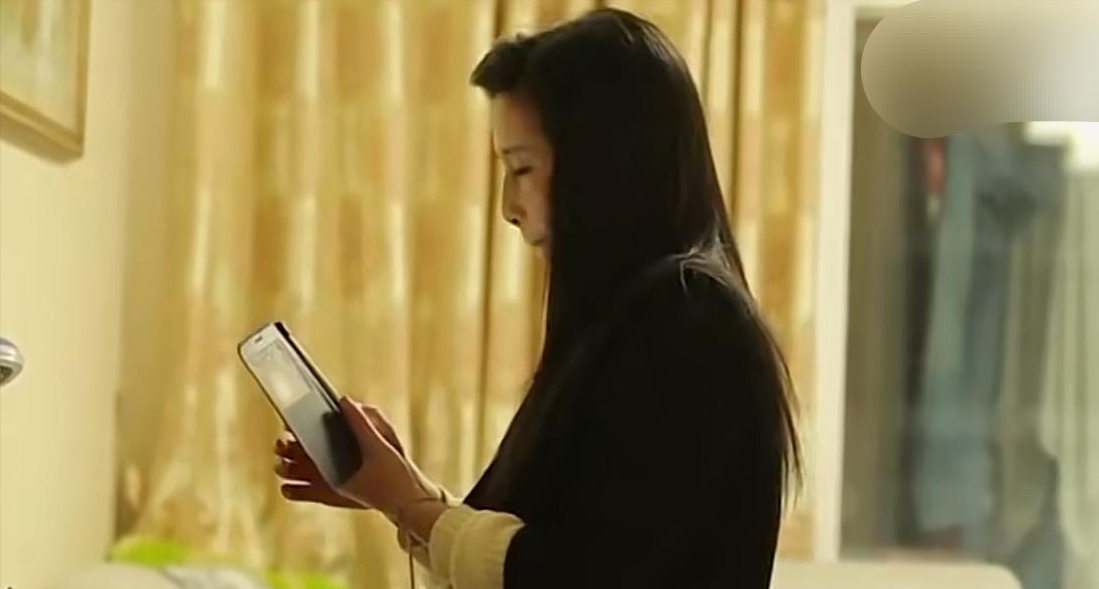 回顾2017年湖北女老板苦寻恩人20多年终于还上1万元钱